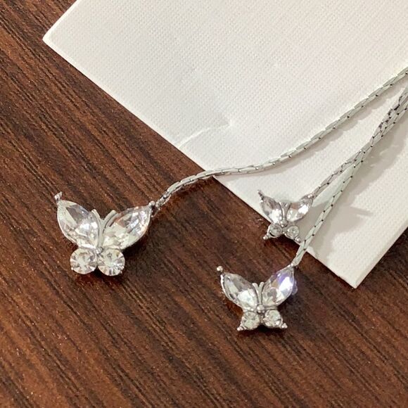 Boutique Luxe NEW - 3 strand butterfly dangly👂💍 - Picture 4 of 5